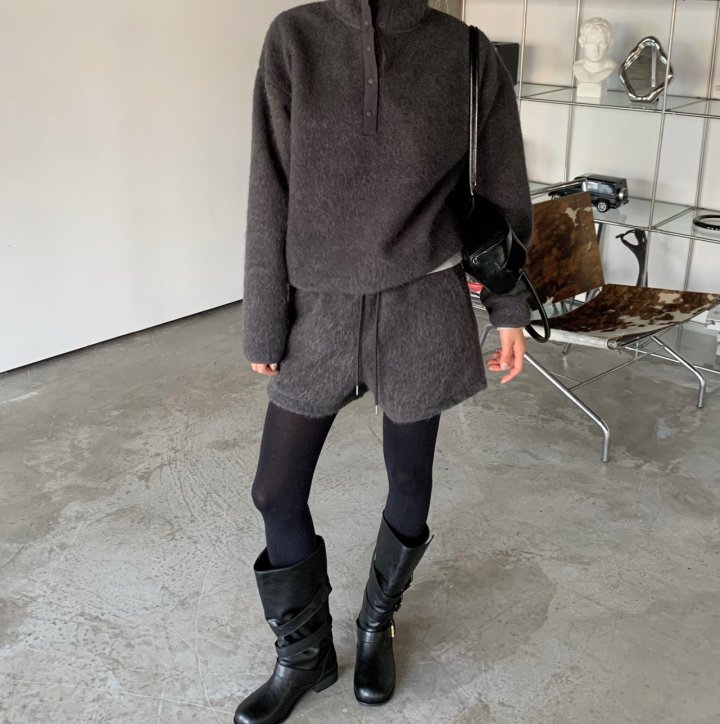 Cover - Korean Women Fashion - #momslook - Hairy Shorts