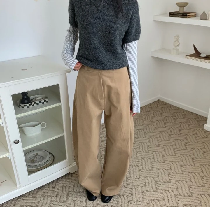 Cover - Korean Women Fashion - #womensfashion - Peach Curved Pants - 9