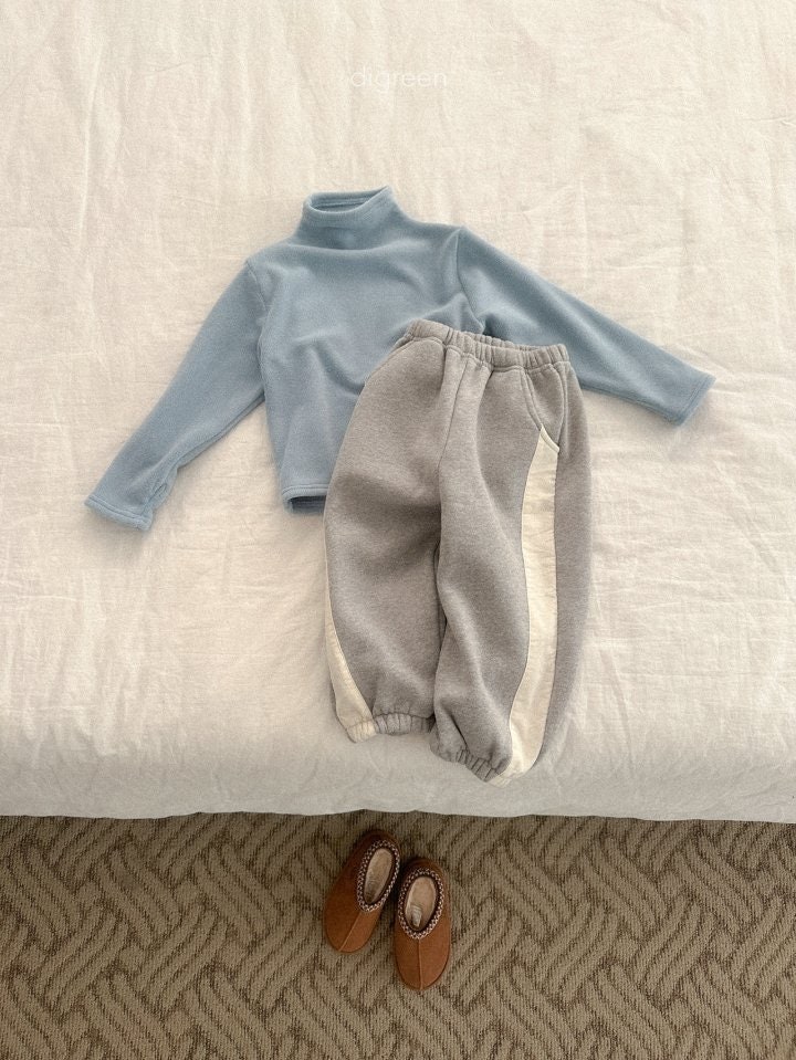 Digreen - Korean Children Fashion - #todddlerfashion - Finger Half Turtleneck Tee - 6