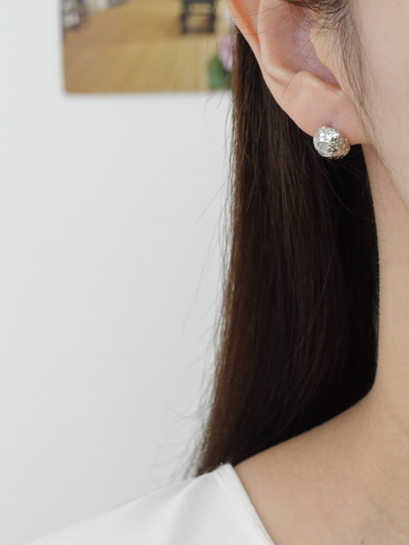 Eeiitt - Korean Women Fashion - #momslook - Fine Mirrorball Round Earrings - 11
