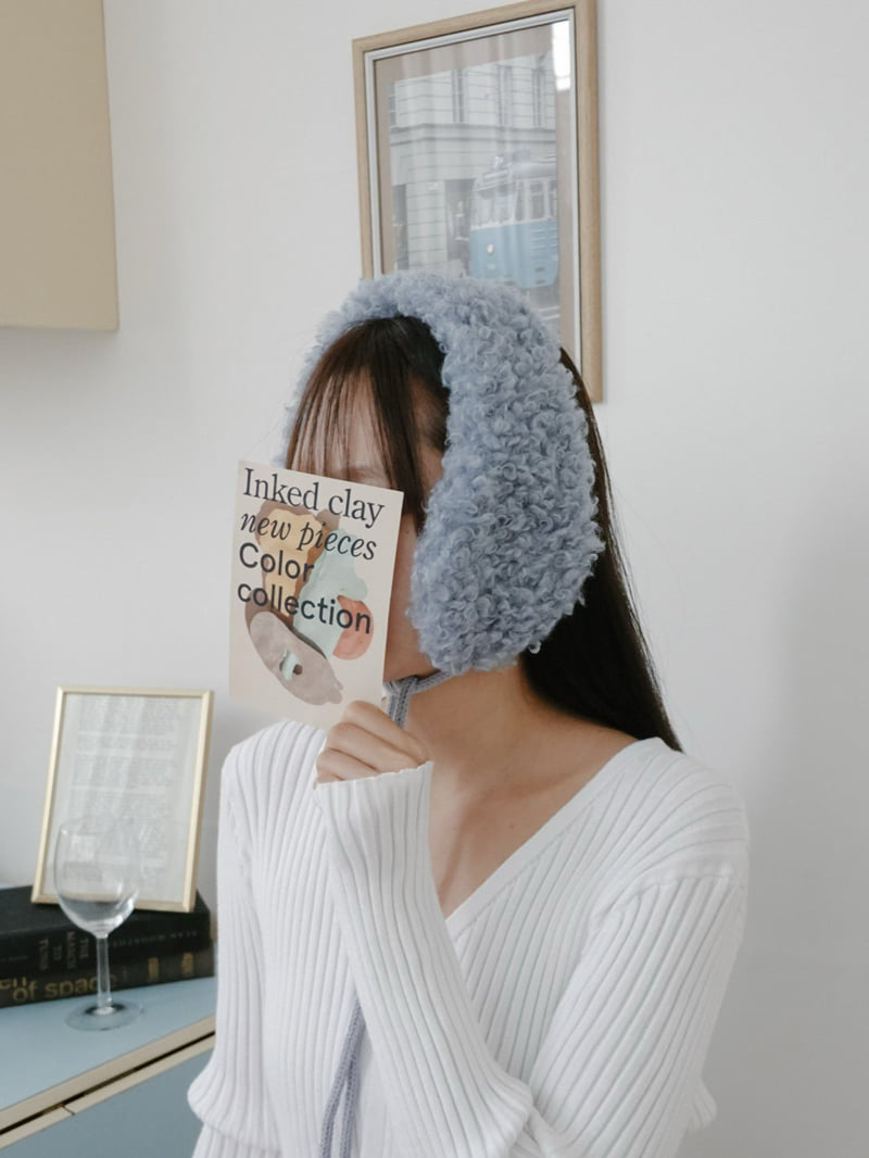 Eeiitt - Korean Women Fashion - #momslook - Fluffy Earmuff Earflap