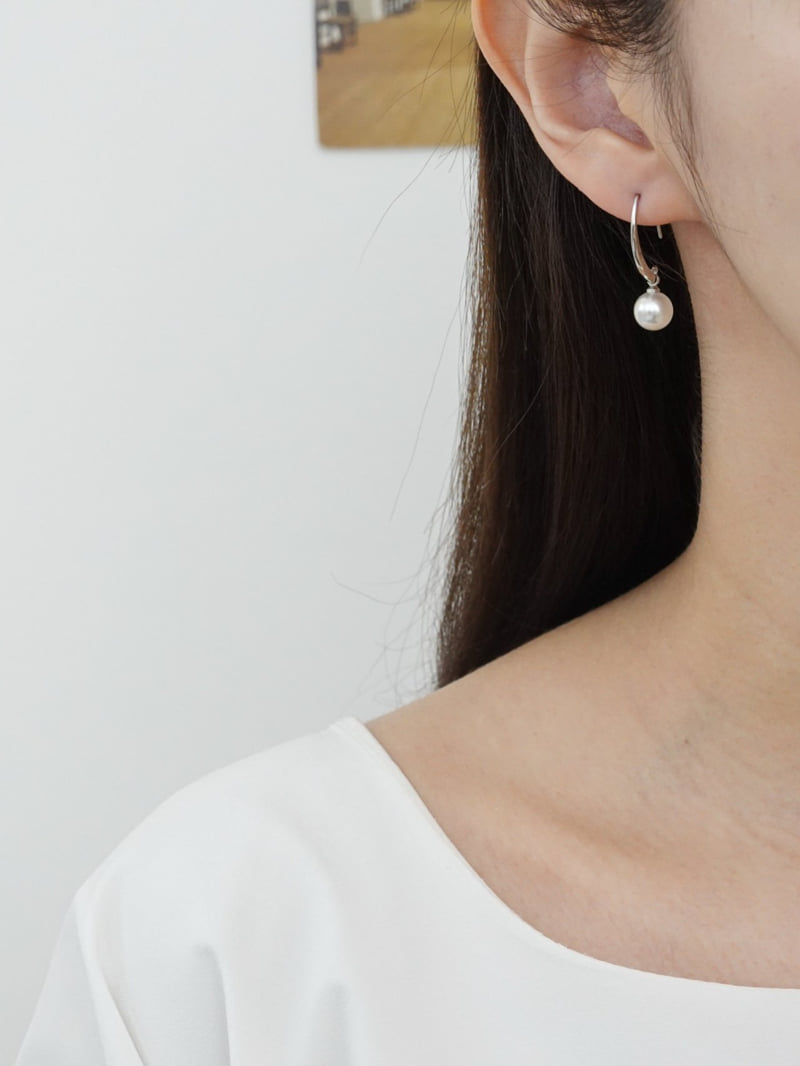 Eeiitt - Korean Women Fashion - #momslook - Chill Pearl Earrings