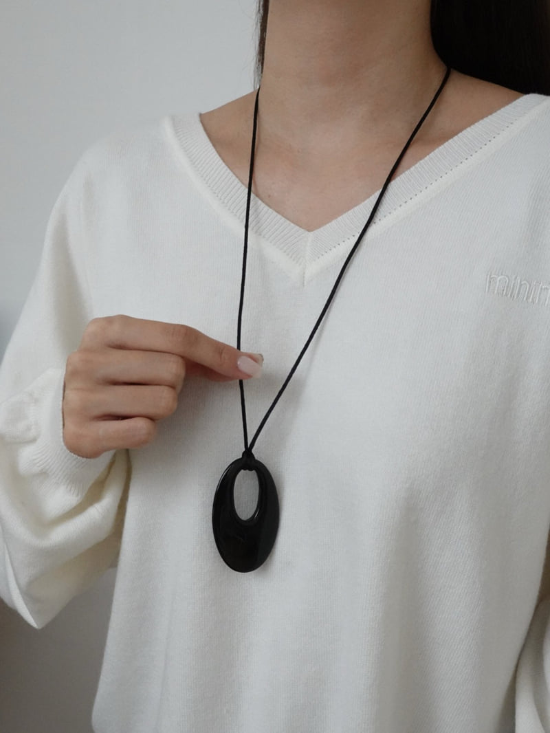 Eeiitt - Korean Women Fashion - #momslook - Pippin Onyx Pendant Necklace - 10