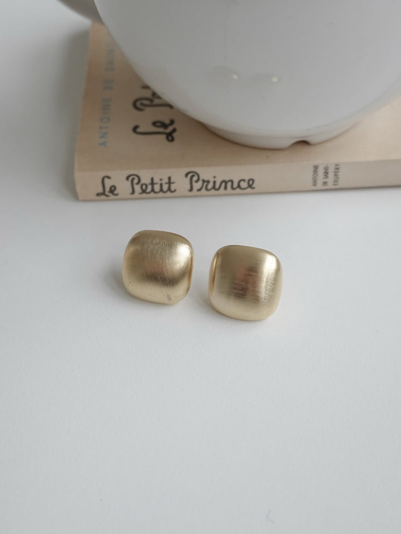 Eeiitt - Korean Women Fashion - #pursuepretty - Bron Matte Square Earrings - 3