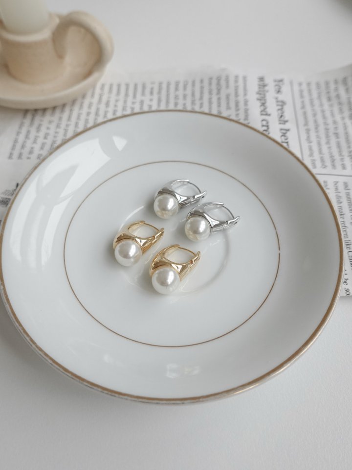 Eeiitt - Korean Women Fashion - #pursuepretty - Taurine Pearl Ring Earrings - 8