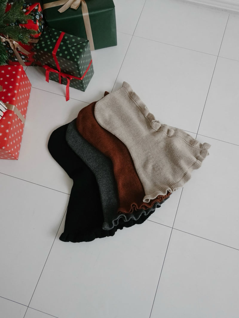 Eeiitt - Korean Women Fashion - #womensfashion - Frill Cape Balaclava Pleated Wool Hood - 9