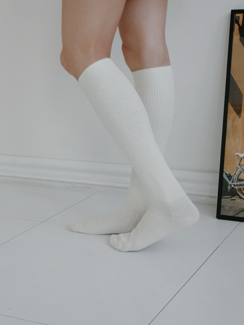 Eeiitt - Korean Women Fashion - #womensfashion - Corin Cotton Knee Socks Ribbed Plain Socks
