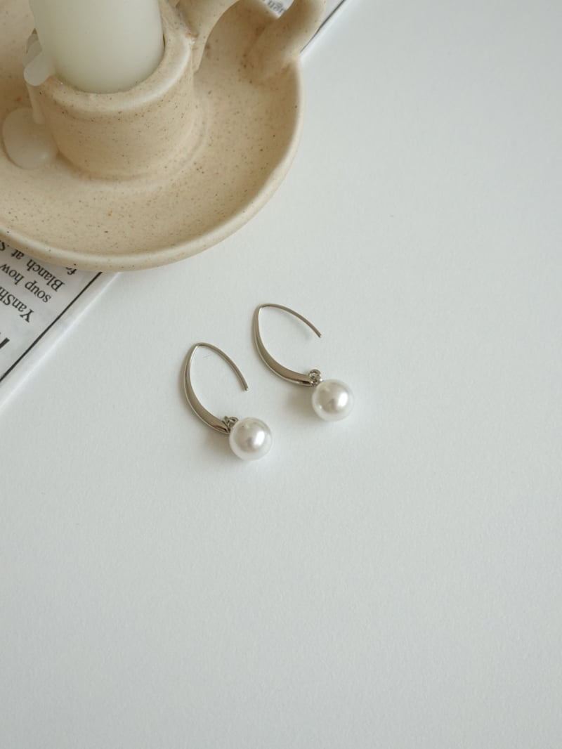 Eeiitt - Korean Women Fashion - #momslook - Chill Pearl Earrings - 4