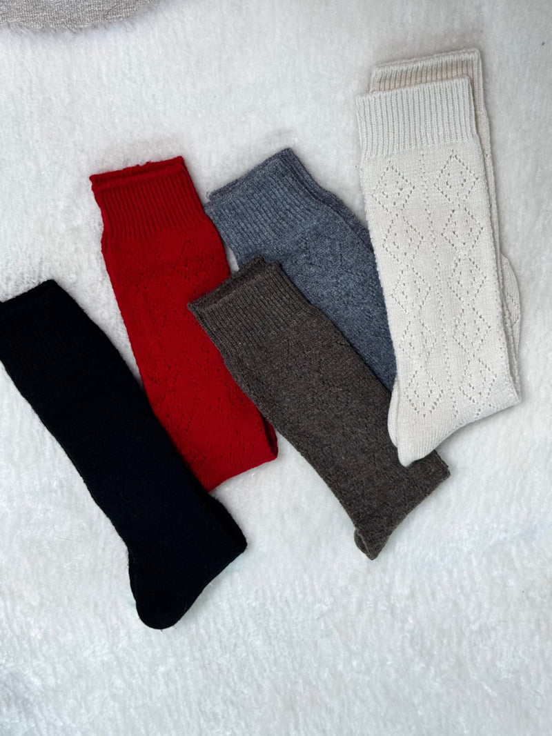 Eeiitt - Korean Women Fashion - #womensfashion - Cashmere Argyle Punching Socks Wool Knit Socks - 3