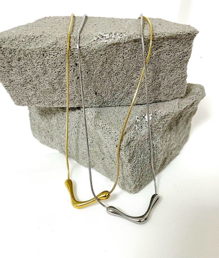 Eeiitt - Korean Women Fashion - #womensfashion - Taki V-Line Necklace - 2