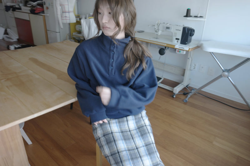 Enten - Korean Women Fashion - #momslook - Bashu Fleece Sweatshirt - 6