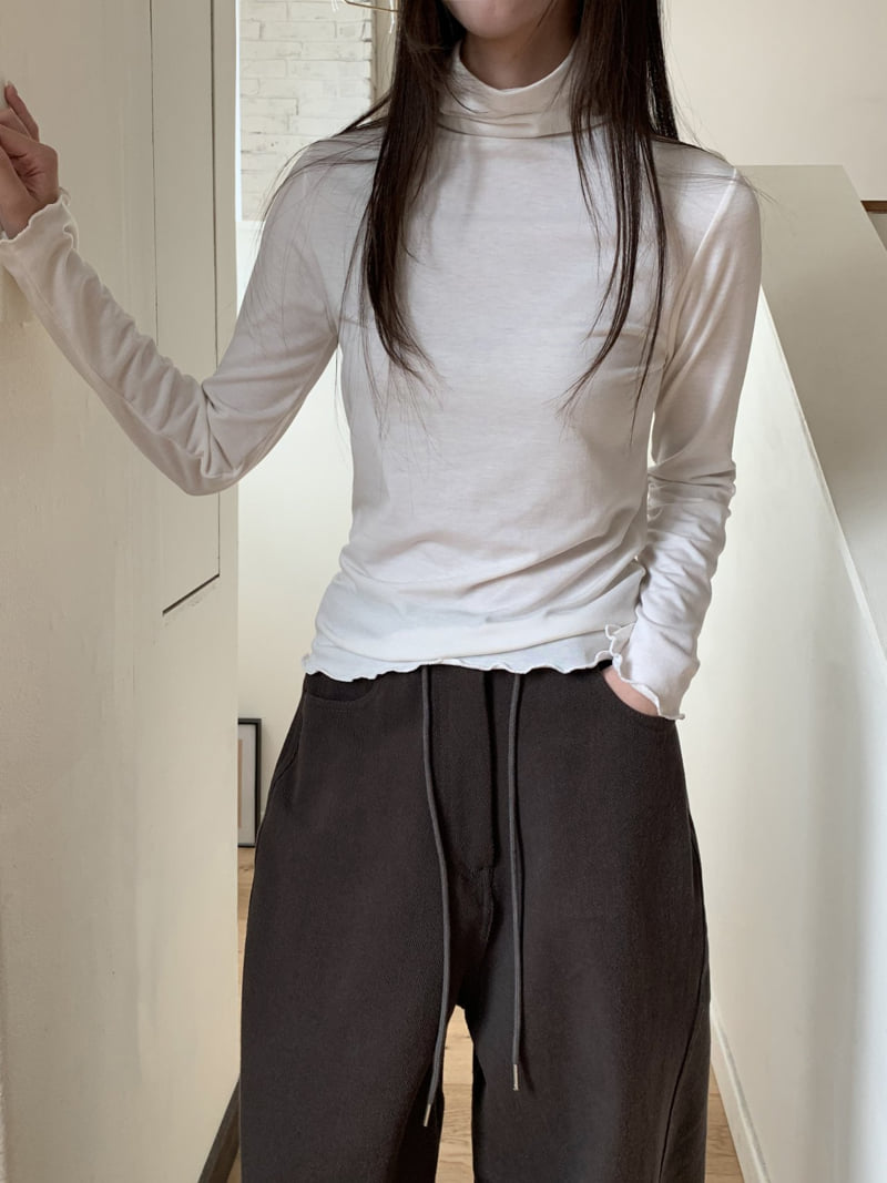 Flatyou - Korean Women Fashion - #momslook - Frill Edge Fleece Turtleneck Tee - 11
