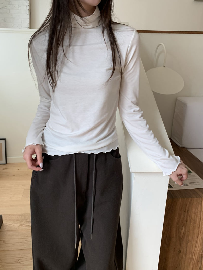 Flatyou - Korean Women Fashion - #momslook - Frill Edge Fleece Turtleneck Tee - 9