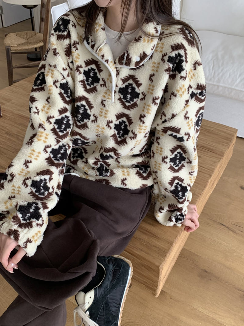 Flatyou - Korean Women Fashion - #momslook - Vintage Fleece Sweatshirt - 7