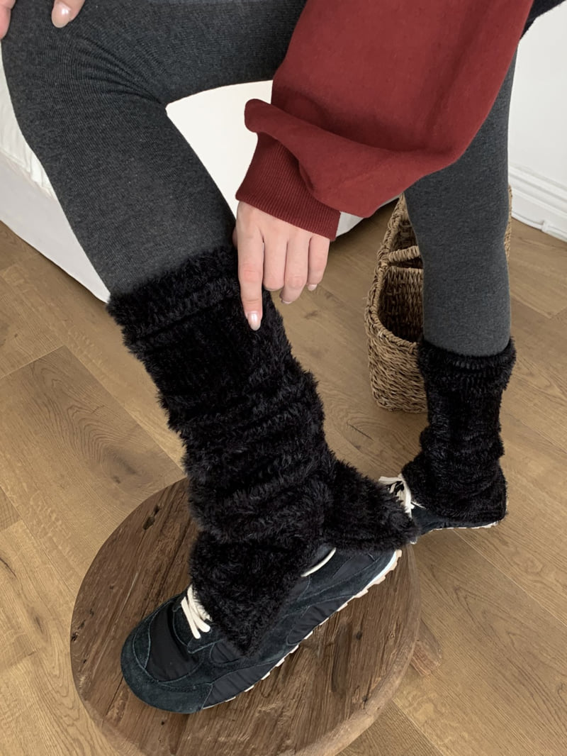 Flatyou - Korean Women Fashion - #momslook - Hairy Leg Warmers - 4