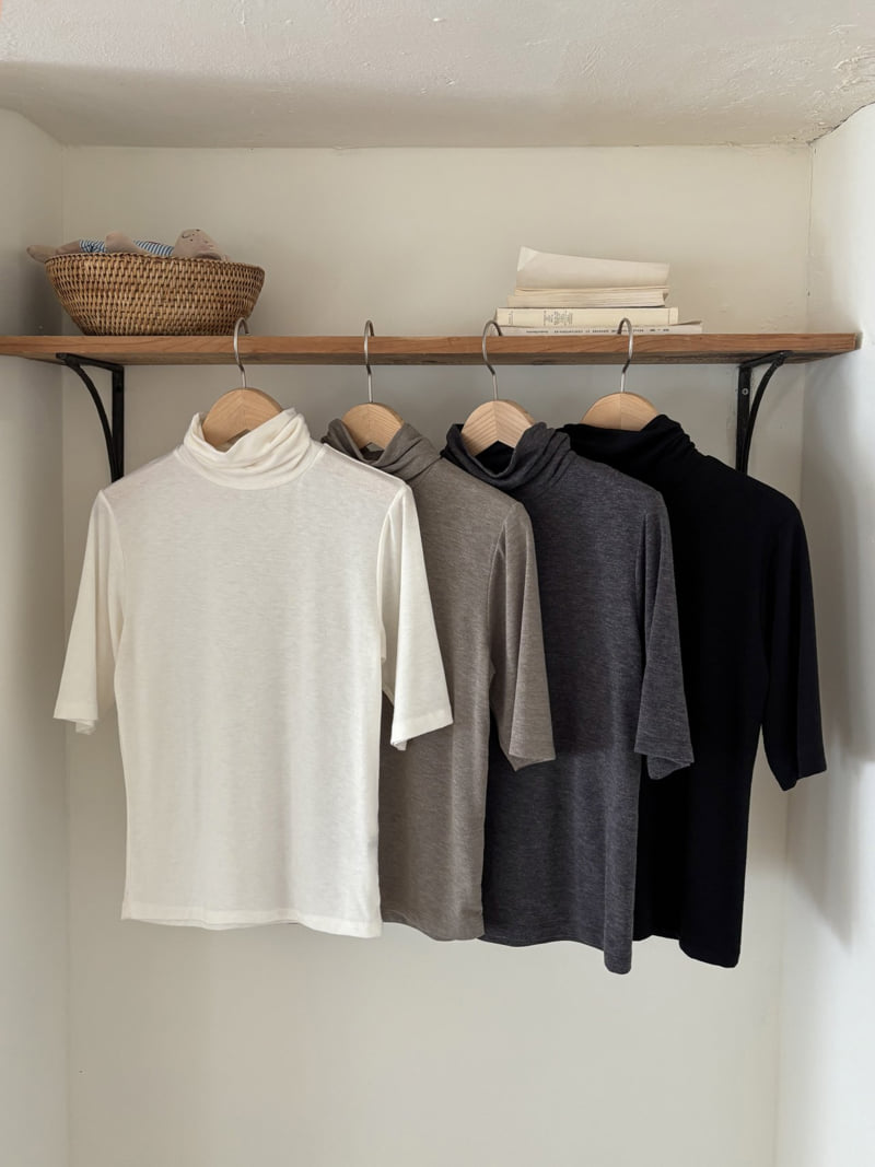 Flatyou - Korean Women Fashion - #restrostyle - Regular Turtleneck Tee - 2