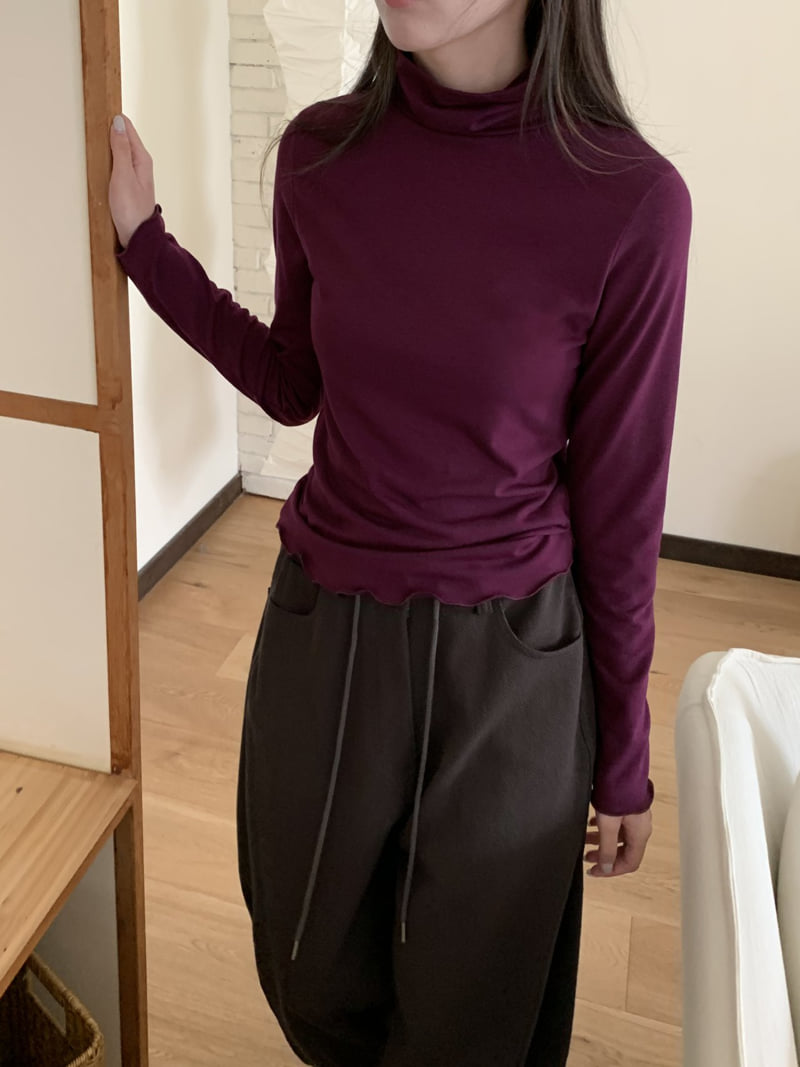 Flatyou - Korean Women Fashion - #thatsdarling - Frill Edge Fleece Turtleneck Tee