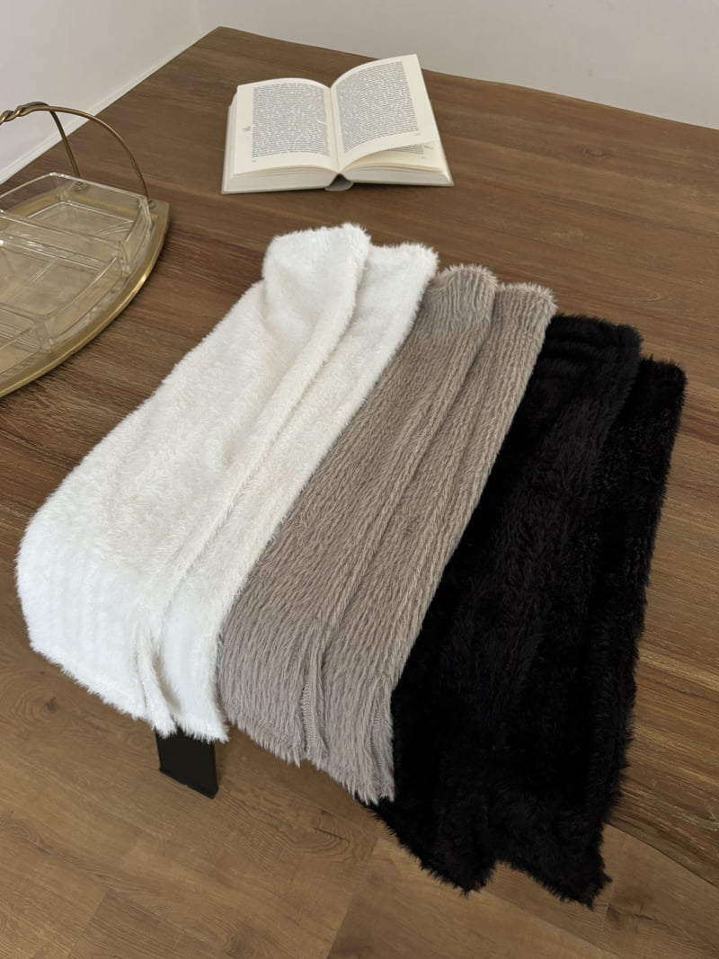 Flatyou - Korean Women Fashion - #vintageinspired - Hairy Leg Warmers - 7