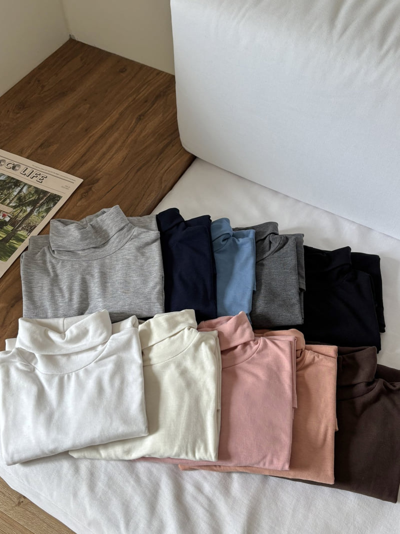 Flatyou - Korean Women Fashion - #womensfashion - Brushed Turtleneck Tee - 11