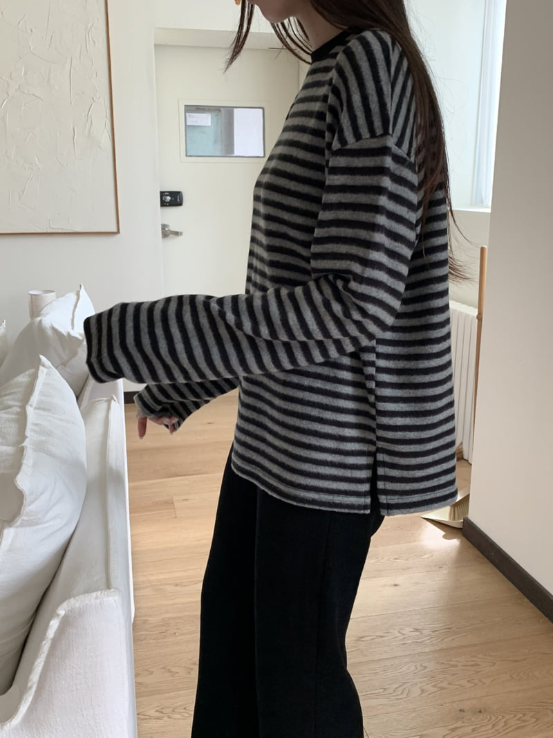 Flatyou - Korean Women Fashion - #womensfashion - Blessing Stripe Fleece Tee - 10