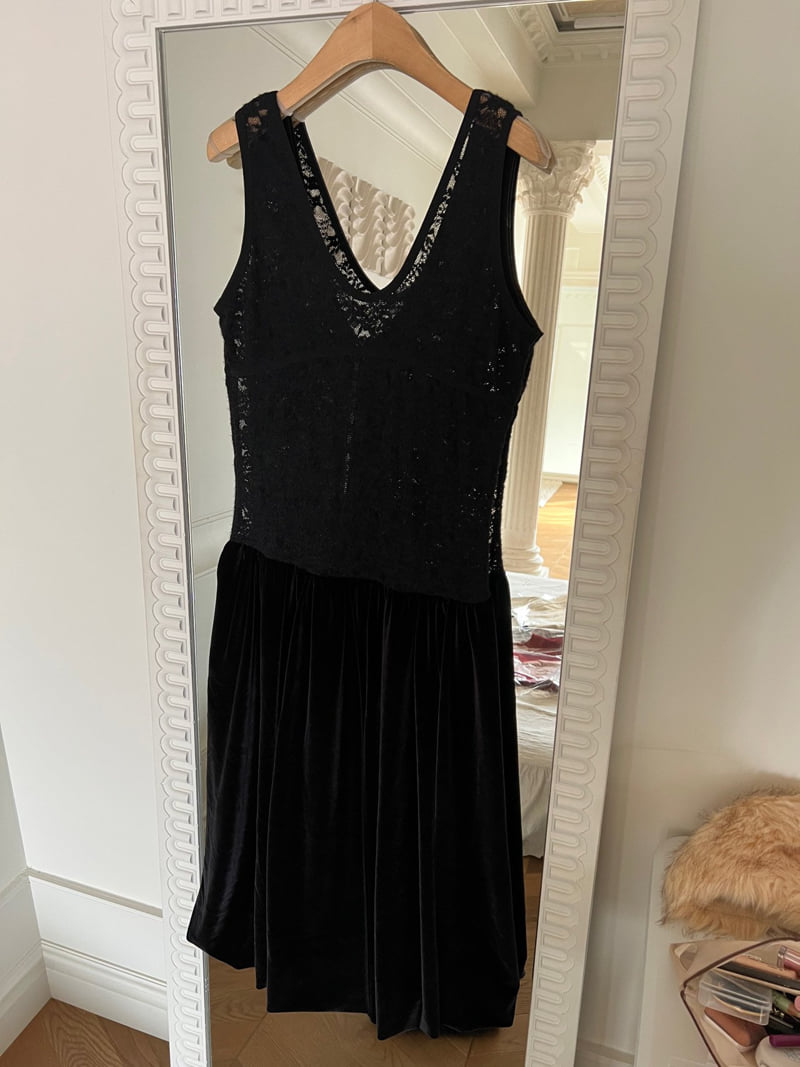 Foundation - Korean Women Fashion - #thatsdarling - Lace Balloon Velvet One-piece - 3