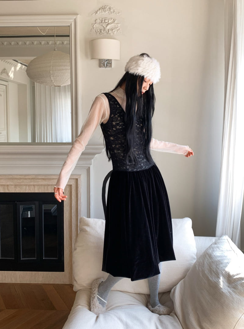 Foundation - Korean Women Fashion - #womensfashion - Lace Balloon Velvet One-piece - 10