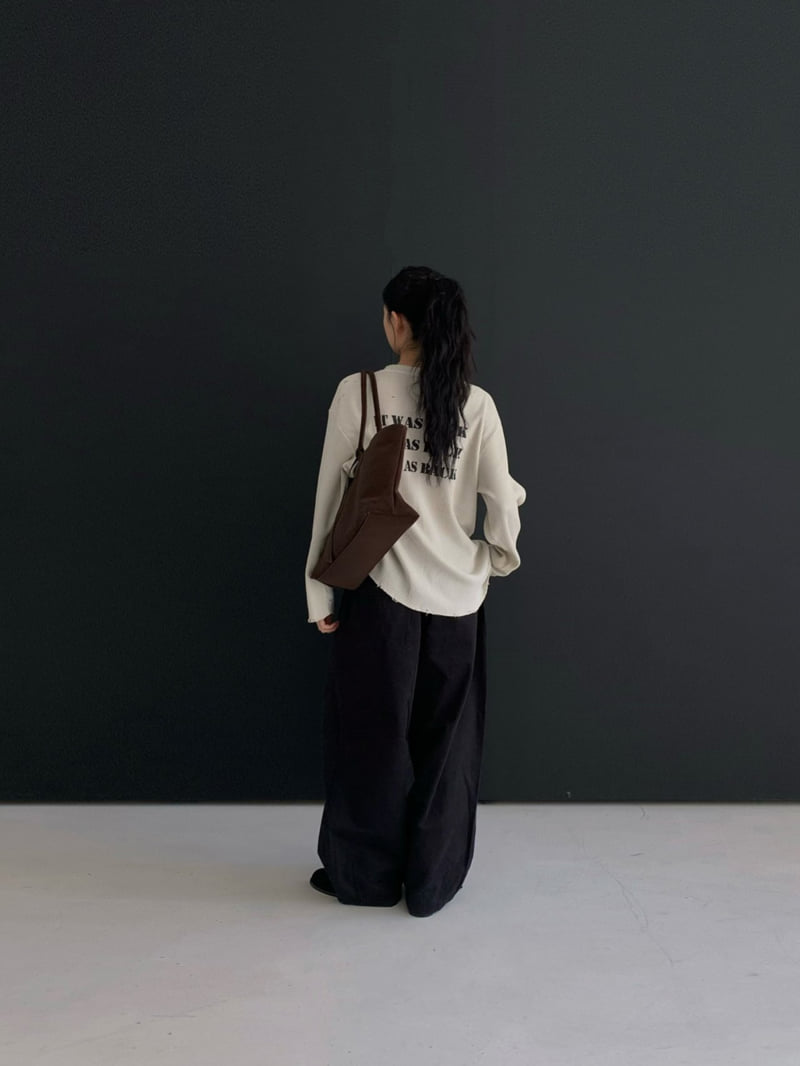 Gavara Market - Korean Women Fashion - #momslook - Back To The Waffle Vintage Long Sleeve Tee - 3