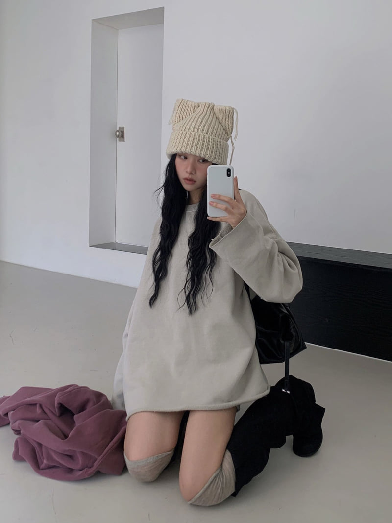 Gavara Market - Korean Women Fashion - #romanticstyle - GM Raw-Edge Pig Sweatshirt - 10