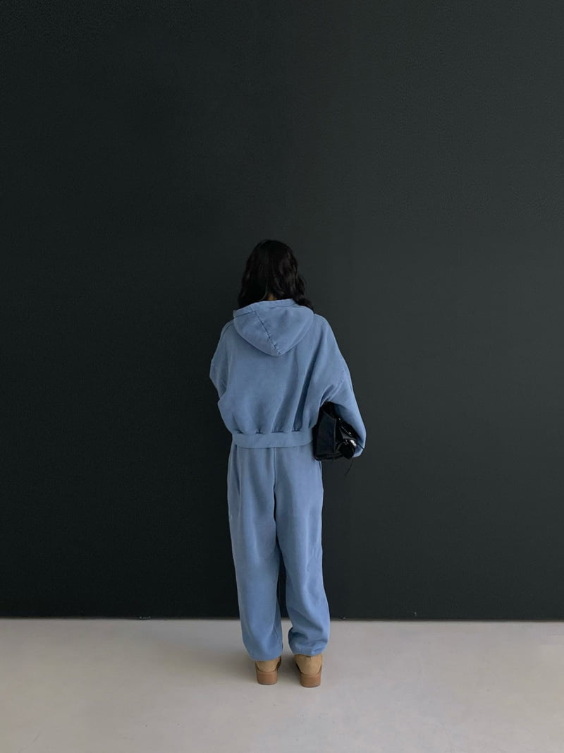 Gavara Market - Korean Women Fashion - #momslook - Lost Crop Pig Hoodie - 4