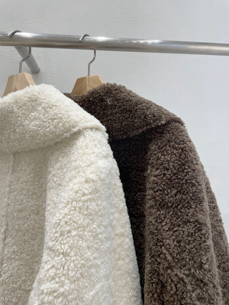 Have - Korean Women Fashion - #romanticstyle - Big Collar Shearling Jacket - 7