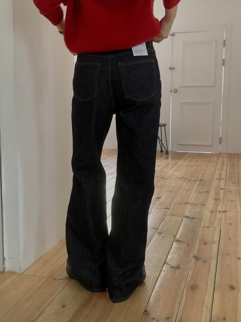 I'm here - Korean Women Fashion - #thelittlethings - 901 Fleece Non Fade Bootcut Denim Pants - 4