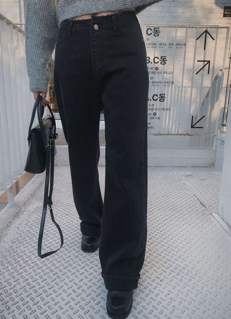I'm here - Korean Women Fashion - #thatsdarling - 896 No Wash Black Wide Denim Pants - 3