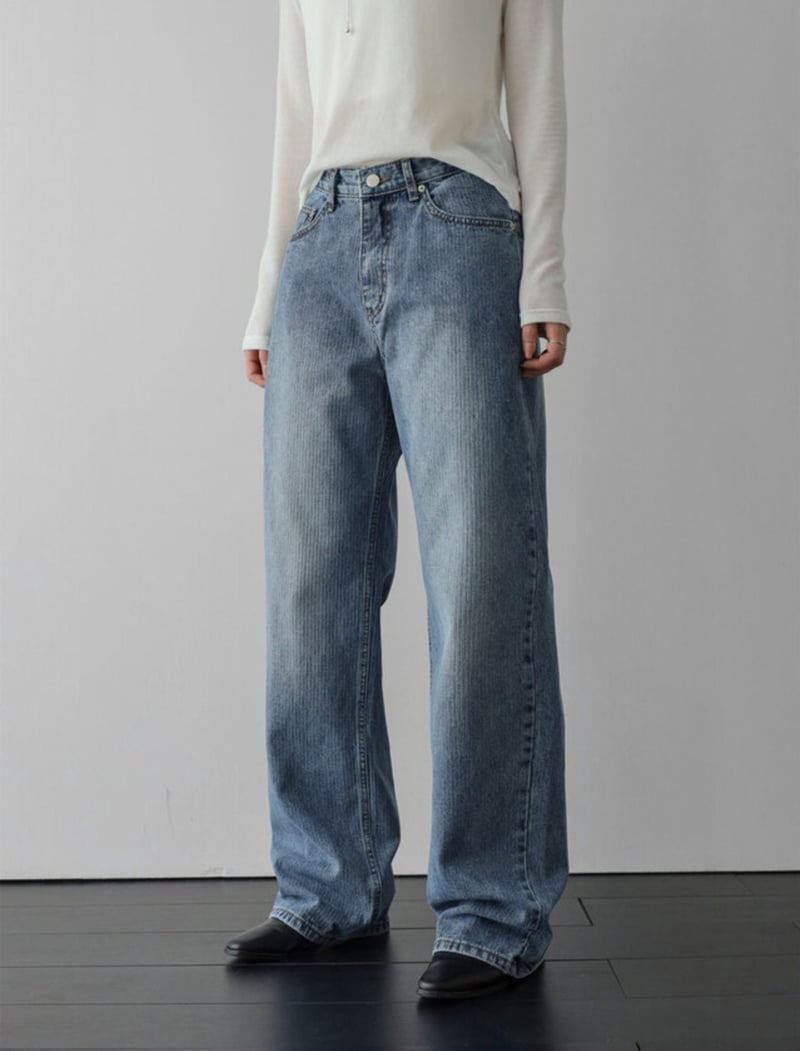 I'm here - Korean Women Fashion - #womensfashion - 897 Ribbed Stripe Washed Denim Pants