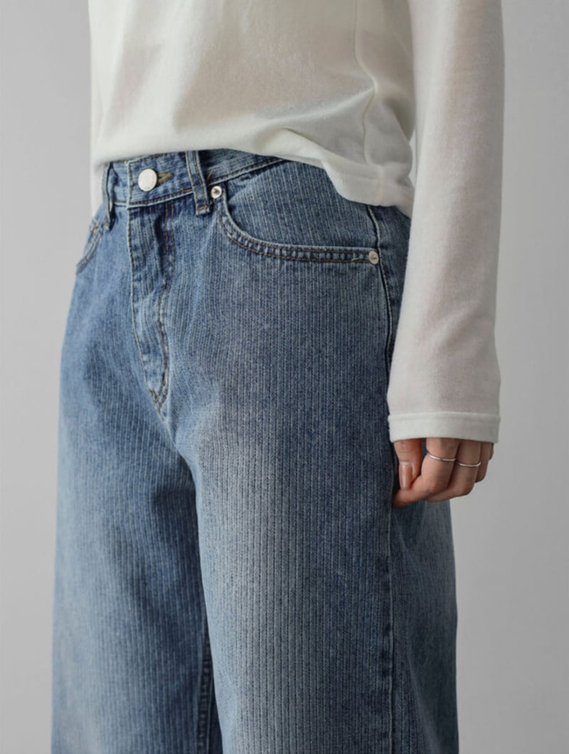 I'm here - Korean Women Fashion - #womensfashion - 897 Ribbed Stripe Washed Denim Pants - 11
