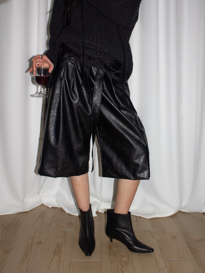 Inssense - Korean Women Fashion - #momslook - Belted Bermuda Trousers - 8