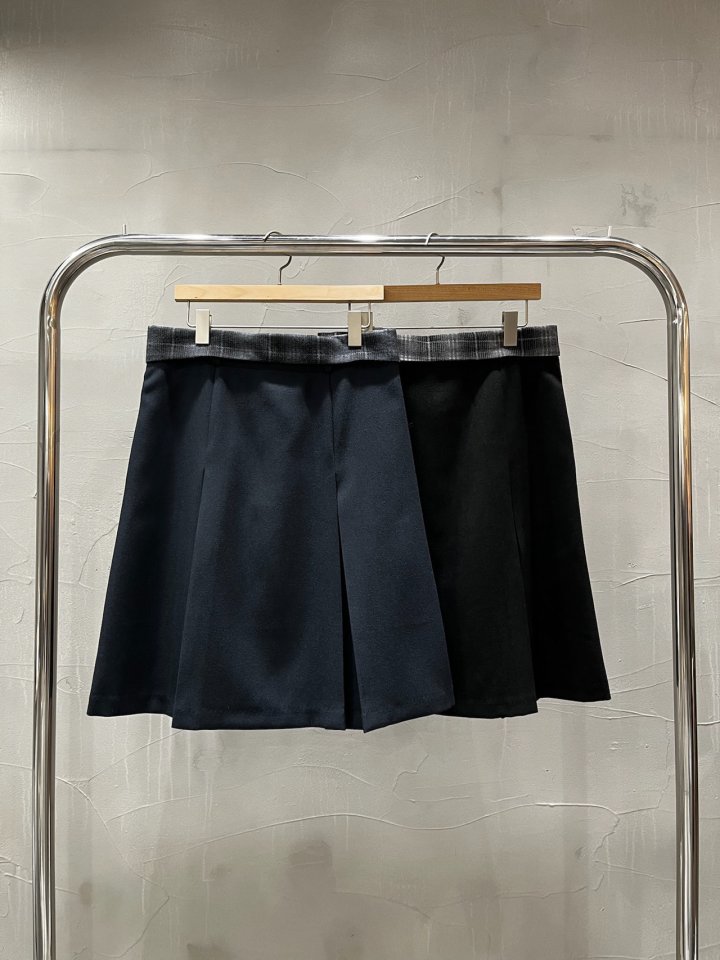 Inssense - Korean Women Fashion - #momslook - Check Waist Pleated Midi Skirt - 11