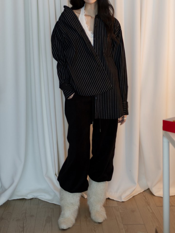 Inssense - Korean Women Fashion - #momslook - Side Panel Line Fleece Jogger Pants - 8