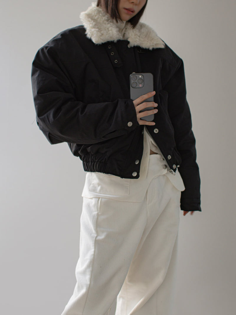 Inssense - Korean Women Fashion - #pursuepretty - Soft Collar Peach Bomber Jacket - 3