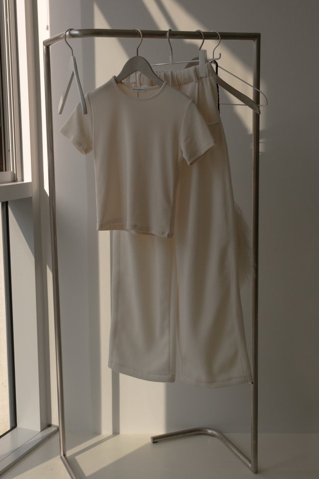 Inssense - Korean Women Fashion - #womensfashion - Minimal Back Stitch Peach Slim Tee  - 5