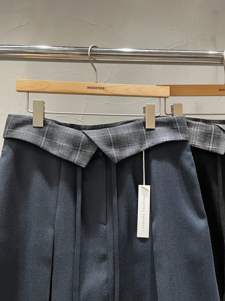 Inssense - Korean Women Fashion - #womensfashion - Check Waist Pleated Midi Skirt - 10