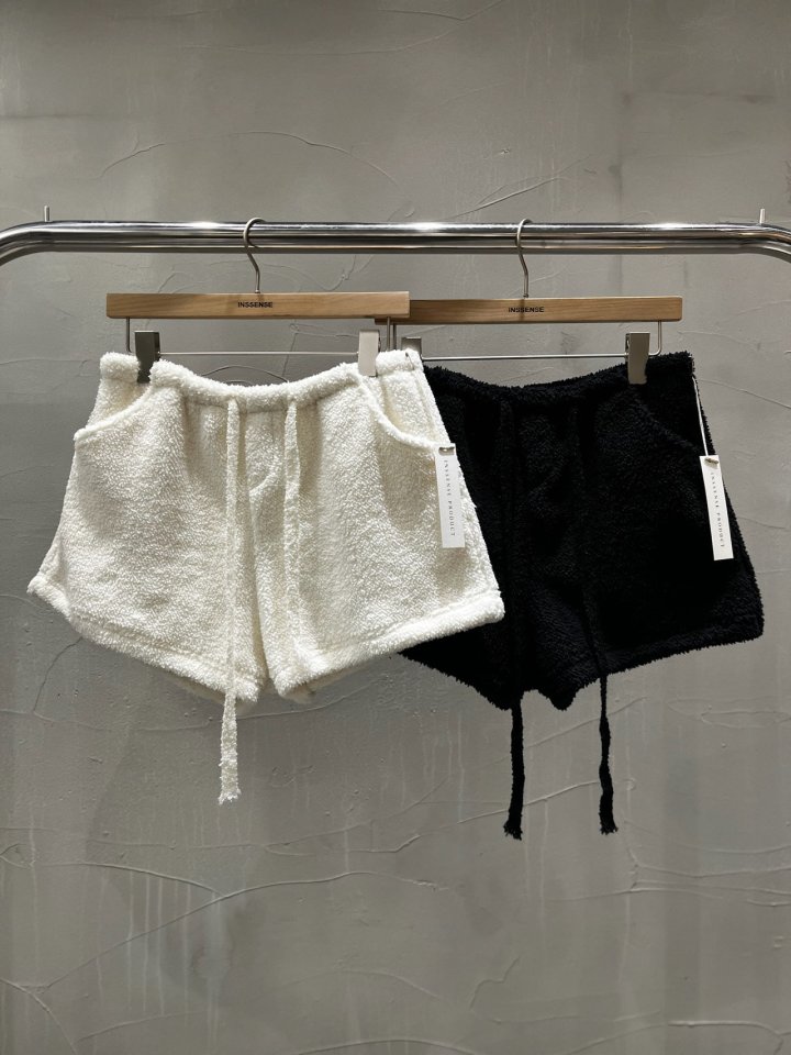 Inssense - Korean Women Fashion - #womensfashion - Teddy Fleece Cozy Drawstring Shorts - 8
