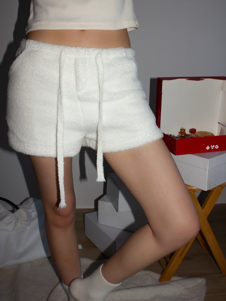 Inssense - Korean Women Fashion - #womensfashion - Teddy Fleece Cozy Drawstring Shorts - 5