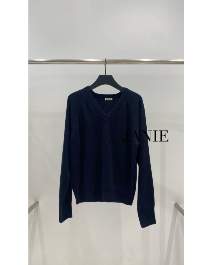 Janie - Korean Women Fashion - #vintageinspired - Essential V Neck Knit - 3