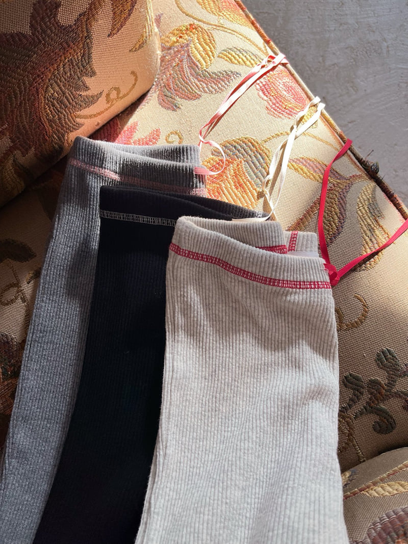 Lagrass - Korean Women Fashion - #vintageinspired - Nuel Leggings - 3