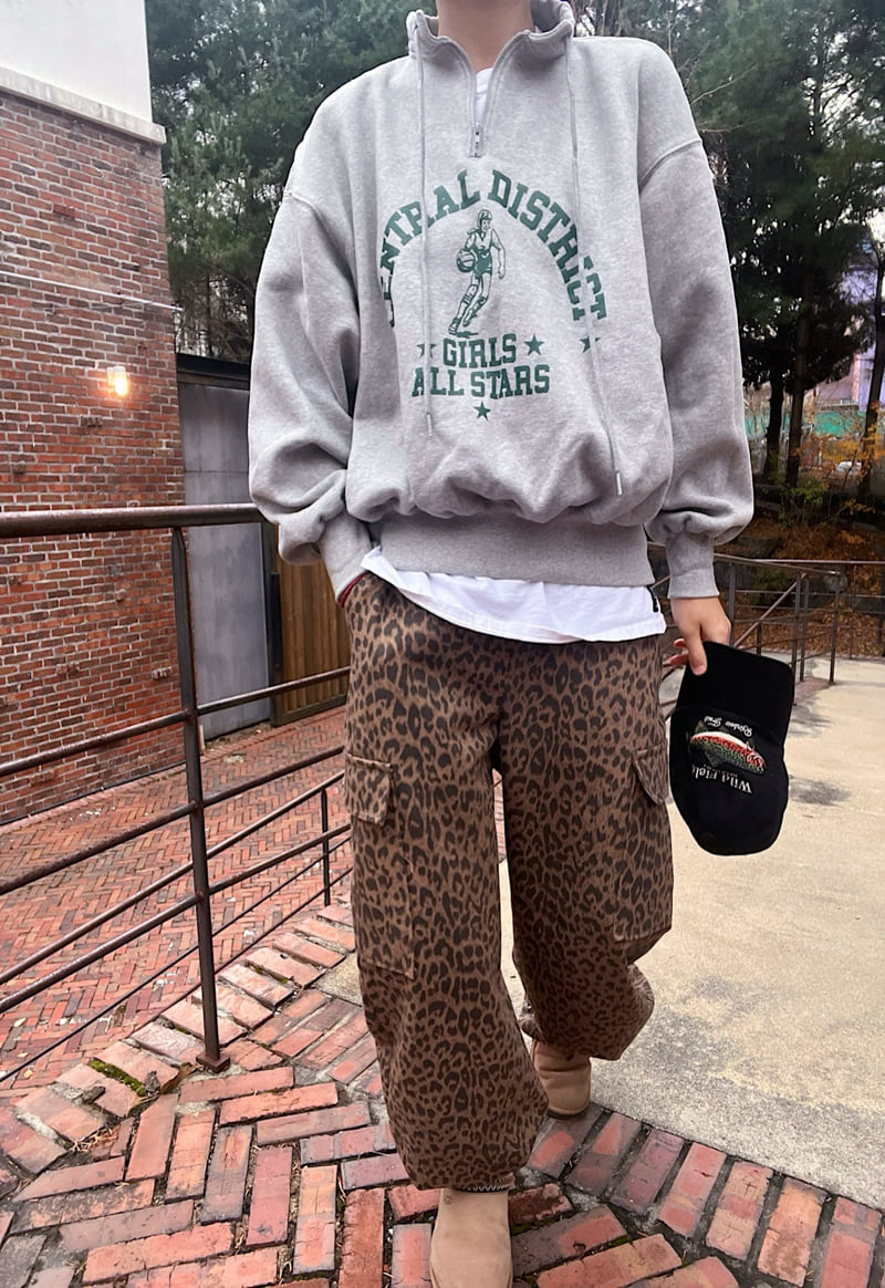 Lagrass - Korean Women Fashion - #womensfashion - Leopard Pocket Pants - 3