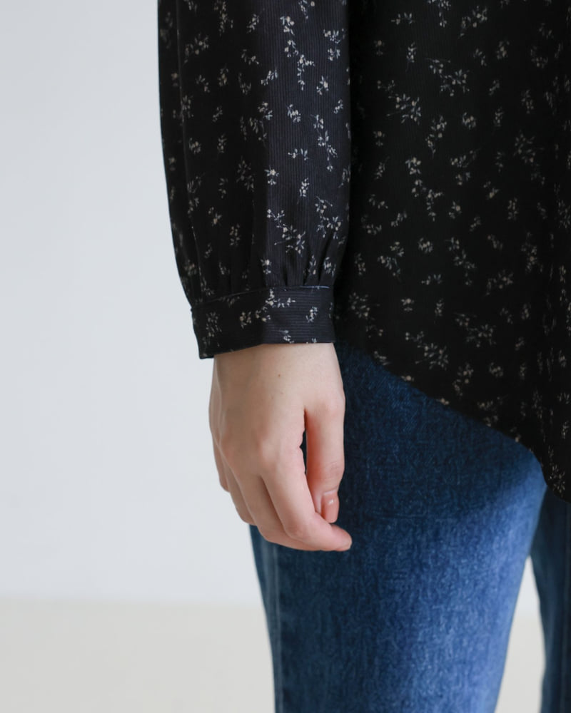 Lovely - Korean Women Fashion - #womensfashion - To You Ditsy Blossom Blouse - 11