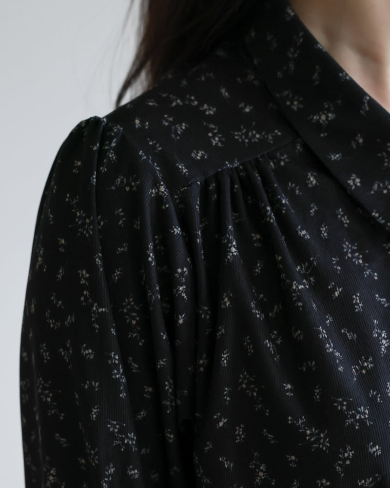 Lovely - Korean Women Fashion - #womensfashion - To You Ditsy Blossom Blouse - 9