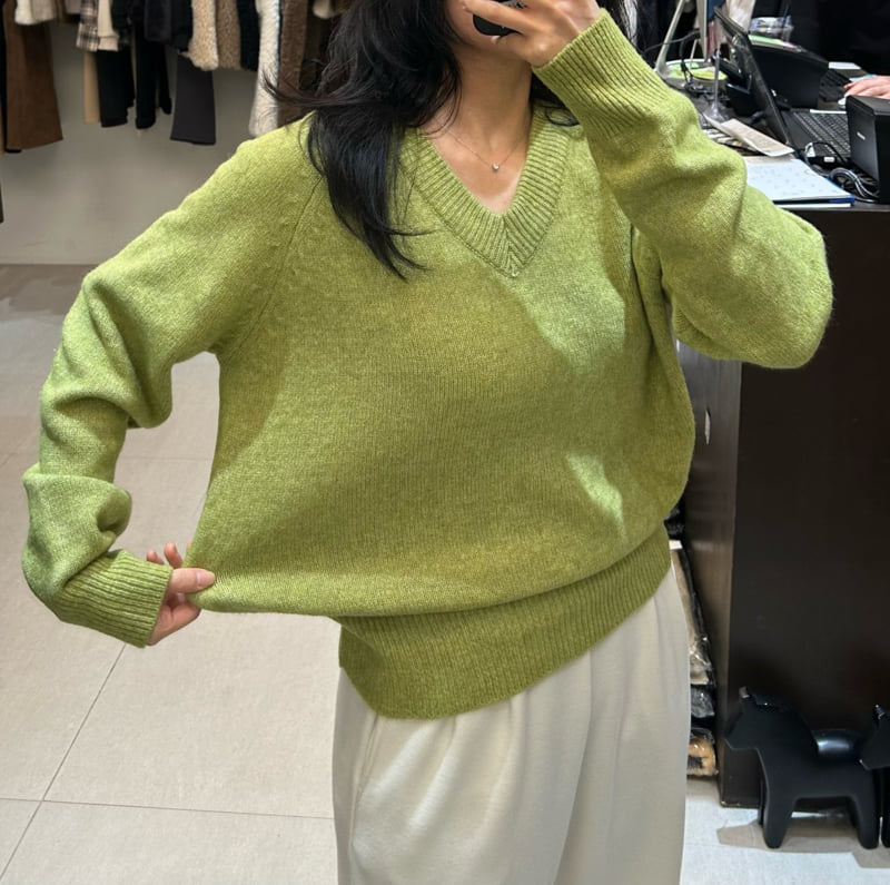 Merry J - Korean Women Fashion - #womensfashion - Air Wool V Neck Knit - 12