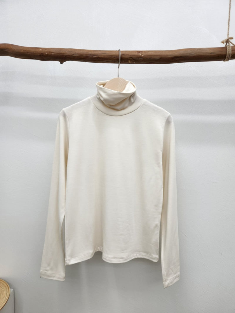 Most - Korean Women Fashion - #womensfashion - Warm Turtleneck Tee - 4
