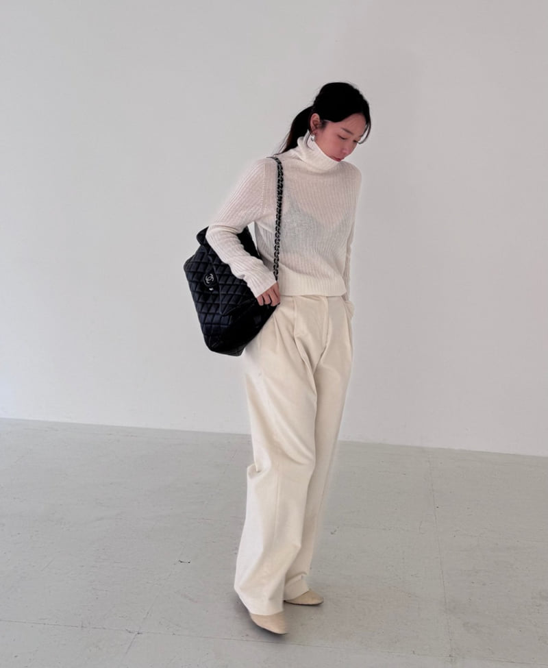 Neroli36 - Korean Women Fashion - #womensfashion - M Ribbed Pearl Turtleneck Tee - 7